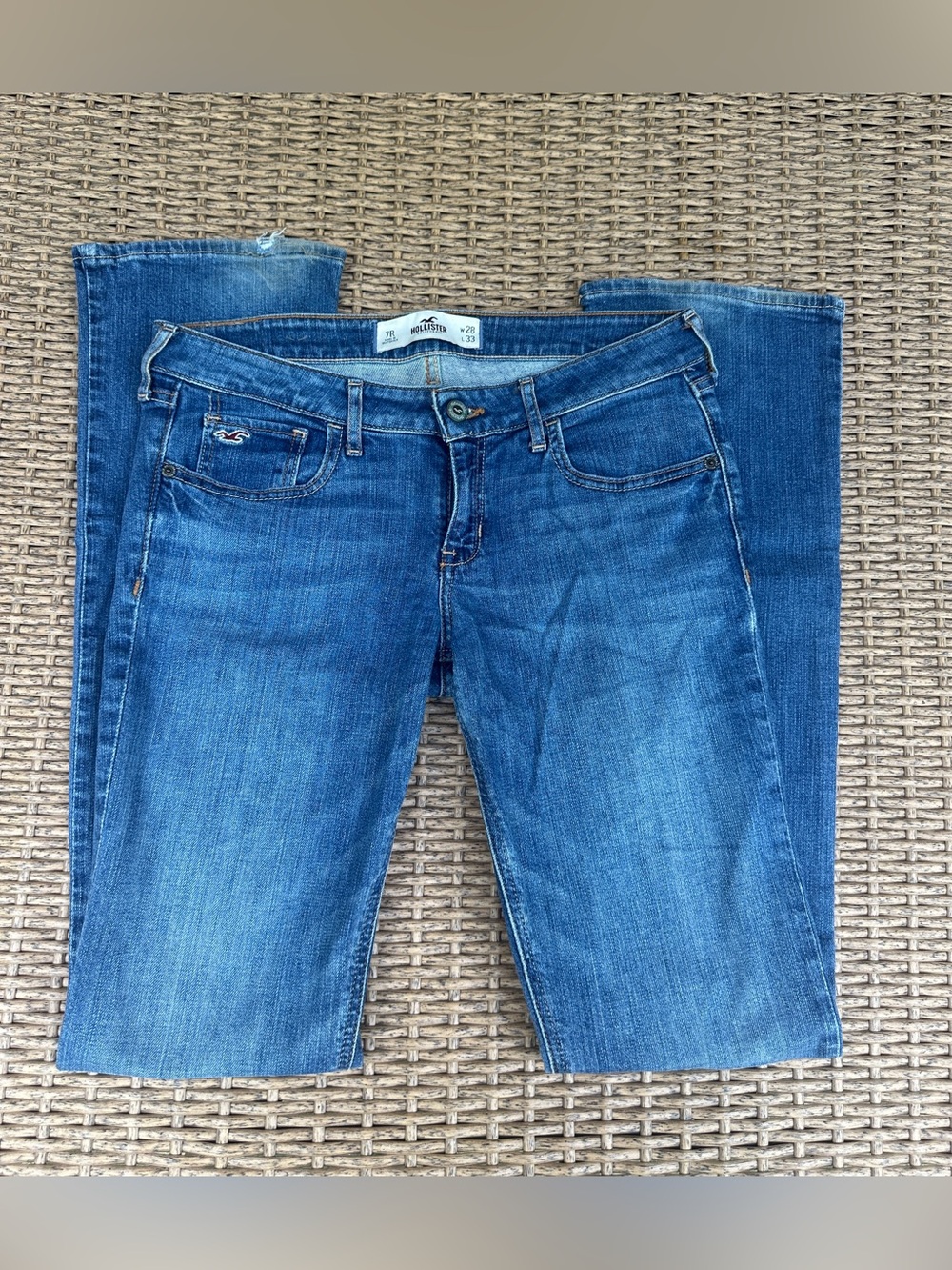 Hollister Women's Skinny Jeans in Medium Blue Wash